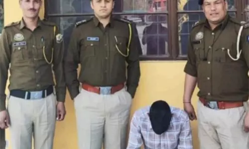 Himachal Police ने कुल्लू में पीआईटी एनडीपीएस अधिनियम के तहत एक नशेड़ी को हिरासत में लिया Himachal Police ने कुल्लू में पीआईटी एनडीपीएस अधिनियम के तहत एक नशेड़ी को हिरासत में लिया
