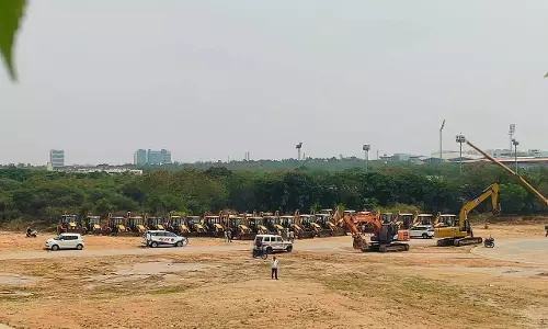 पुलिस ने कांचा Gachibowli में लोगों के प्रवेश पर प्रतिबंध लगा दिया