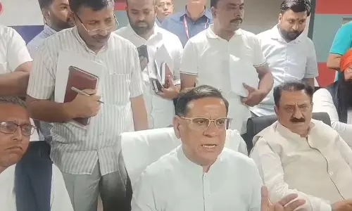 Haryana : भूमि हड़पने की शिकायत के बाद मिन नागर ने पुलिस सुरक्षा की सिफारिश की Haryana : भूमि हड़पने की शिकायत के बाद मिन नागर ने पुलिस सुरक्षा की सिफारिश की