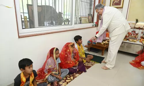 विस अध्यक्ष रमन सिंह निवास शंकर नगर में नौ कन्या पूजन