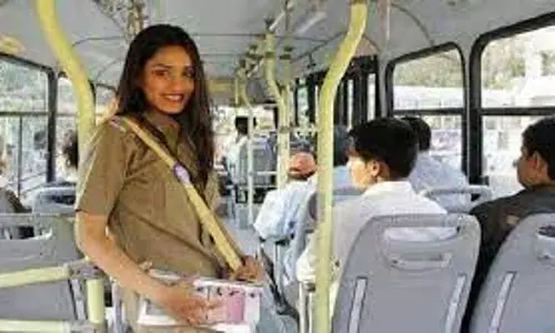Lucknow: रोडवेज में महिलाओं के लिए बड़ी सौगात, 5000 कंडक्टर पदों पर भर्ती शुरू Lucknow: रोडवेज में महिलाओं के लिए बड़ी सौगात, 5000 कंडक्टर पदों पर भर्ती शुरू