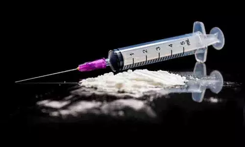 heroin के साथ पकड़ी गई बठिंडा की महिला पुलिसकर्मी बर्खास्त heroin के साथ पकड़ी गई बठिंडा की महिला पुलिसकर्मी बर्खास्त