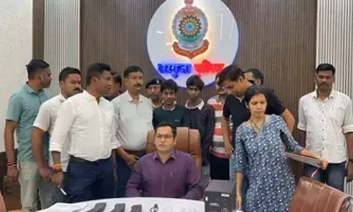 मां बताती थी ठिकाने फिर वहां चोरी करने पहुंच जाता था बेटा, AK-47 राइफल के साथ सभी अरेस्ट