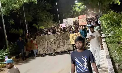 UoH परिसर में ‘प्रतिरोध रैली’ में हिरासत में लिए गए छात्रों की रिहाई की मांग
