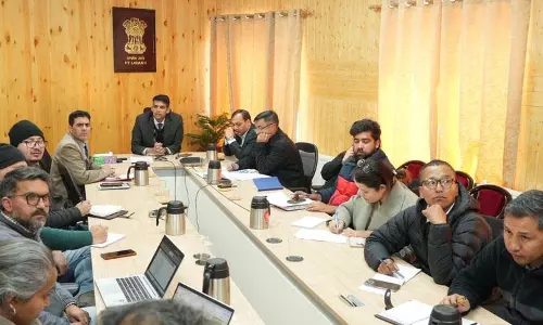 Ladakh में व्यापार सुधारों में तेजी लाने पर चर्चा हुई