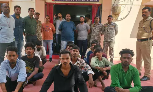 तलवार के साथ बदमाश गिरफ्तार