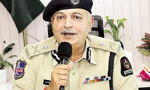 Crime : युवतियों से ड्रग डिलीवरी, संदीप सांडिल्य ने गिरोह का खुलासा किया