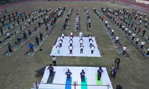 Jalandhar: राजकीय कला एवं खेल महाविद्यालय में योगोत्सव