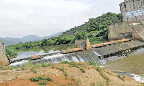 Telangana: रबर डैम बनाने की योजना तैयार कर रहे Telangana: रबर डैम बनाने की योजना तैयार कर रहे