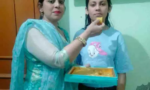 समृति ने पंजाब बोर्ड की आठवीं कक्षा में Mohali में टॉप किया समृति ने पंजाब बोर्ड की आठवीं कक्षा में Mohali में टॉप किया