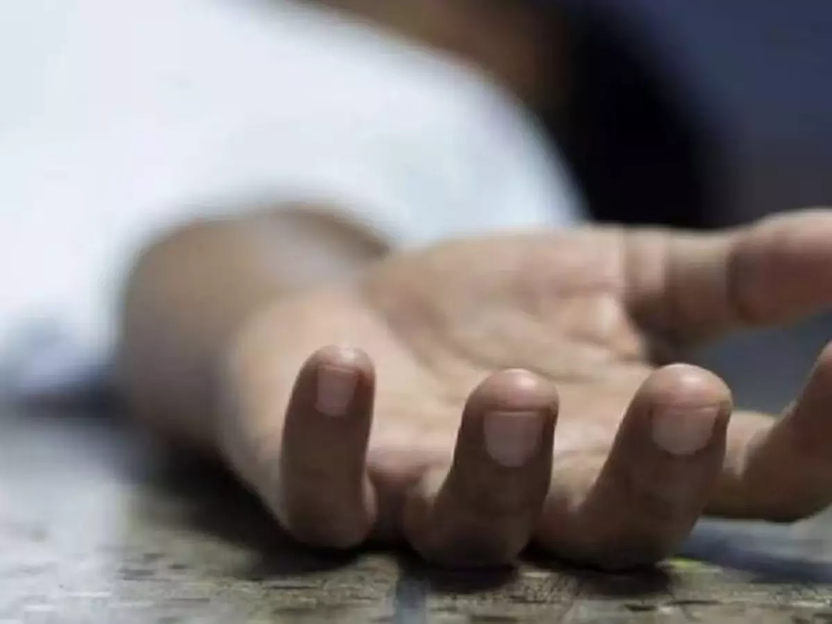 प्यार में पड़े व्यवसायी ने की खुदकुशी की कोशिश, प्रेमिका पर ब्लैकमेलिंग का आरोप प्यार में पड़े व्यवसायी ने की खुदकुशी की कोशिश, प्रेमिका पर ब्लैकमेलिंग का आरोप