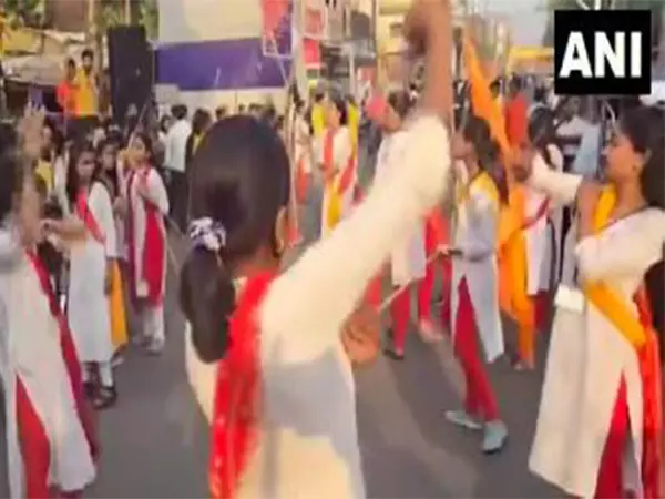 Jharkhand police ने गिरिडीह में रामनवमी जुलूस के लिए सुरक्षा बढ़ा दी Jharkhand police ने गिरिडीह में रामनवमी जुलूस के लिए सुरक्षा बढ़ा दी