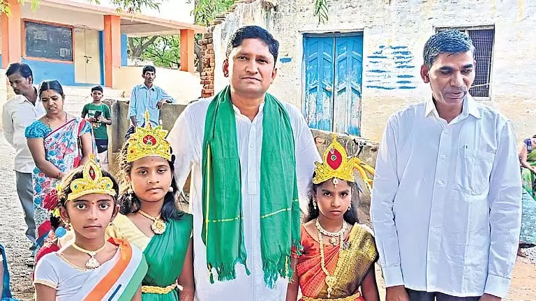 सिंगर ने Andhra में मूल्य-आधारित शिक्षण नेटवर्क बनाया सिंगर ने Andhra में मूल्य-आधारित शिक्षण नेटवर्क बनाया