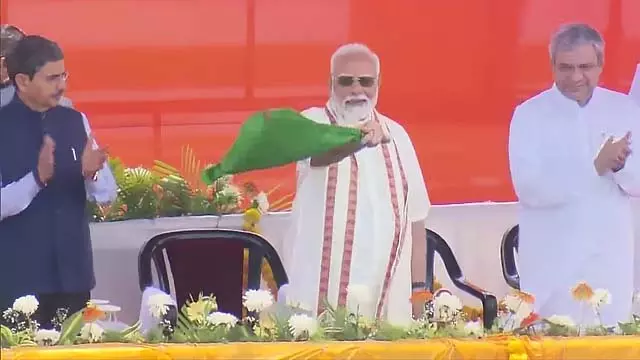 नया पम्बन ब्रिज: प्रधानमंत्री ने किया उद्घाटन नया पम्बन ब्रिज: प्रधानमंत्री ने किया उद्घाटन