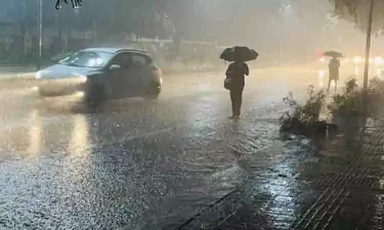 Tamil Nadu के इन जिलों में 6 अप्रैल को भारी बारिश की संभावना Tamil Nadu के इन जिलों में 6 अप्रैल को भारी बारिश की संभावना
