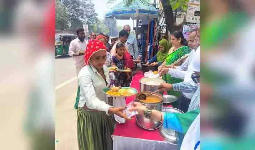 रक्तदान शिविर और सांस्कृतिक कार्यक्रम के साथ Hyderabad में बहु-धार्मिक उत्सव मनाया गया रक्तदान शिविर और सांस्कृतिक कार्यक्रम के साथ Hyderabad में बहु-धार्मिक उत्सव मनाया गया