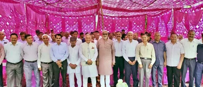 Jammu: शाम लाल ने सेना के भूतपूर्व सैनिकों से मुलाकात की Jammu: शाम लाल ने सेना के भूतपूर्व सैनिकों से मुलाकात की