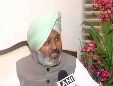 मजीठिया की सुरक्षा कम करने पर हरपाल सिंह चीमा ने कहा, शिअद ने हंगामा किया मजीठिया की सुरक्षा कम करने पर हरपाल सिंह चीमा ने कहा, शिअद ने हंगामा किया