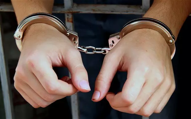 Manipur पुलिस ने बलात्कारी को गिरफ्तार किया, पीड़िता को बचाया गया Manipur पुलिस ने बलात्कारी को गिरफ्तार किया, पीड़िता को बचाया गया