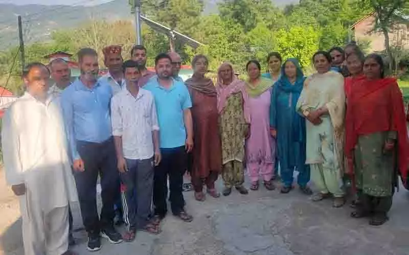 Himachal: विस्थापित परिवारों को 45 साल बाद भी भूमि अधिकार का इंतजार Himachal: विस्थापित परिवारों को 45 साल बाद भी भूमि अधिकार का इंतजार