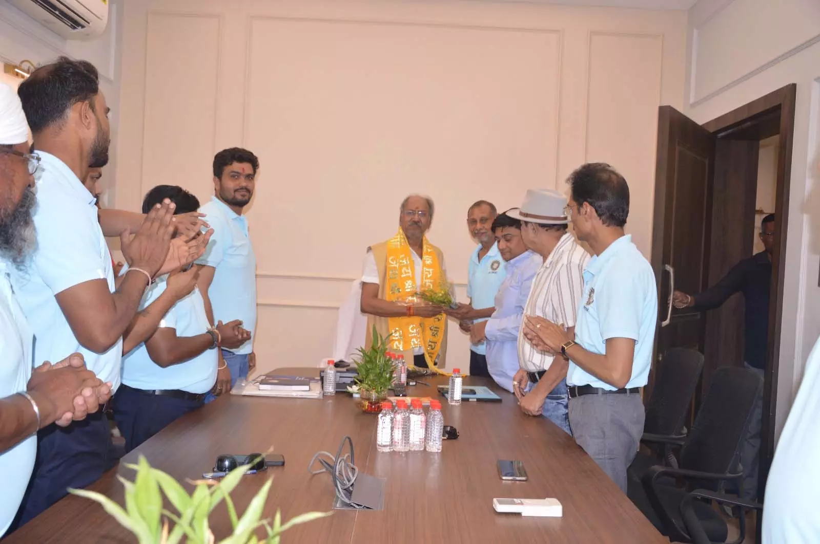 दिव्यांगजनों के साहस का प्रतीक बनेगा रायपुर, राष्ट्रीय टी-20 टूर्नामेंट की कमान संभालेंगे सांसद बृजमोहन अग्रवाल दिव्यांगजनों के साहस का प्रतीक बनेगा रायपुर, राष्ट्रीय टी-20 टूर्नामेंट की कमान संभालेंगे सांसद बृजमोहन अग्रवाल