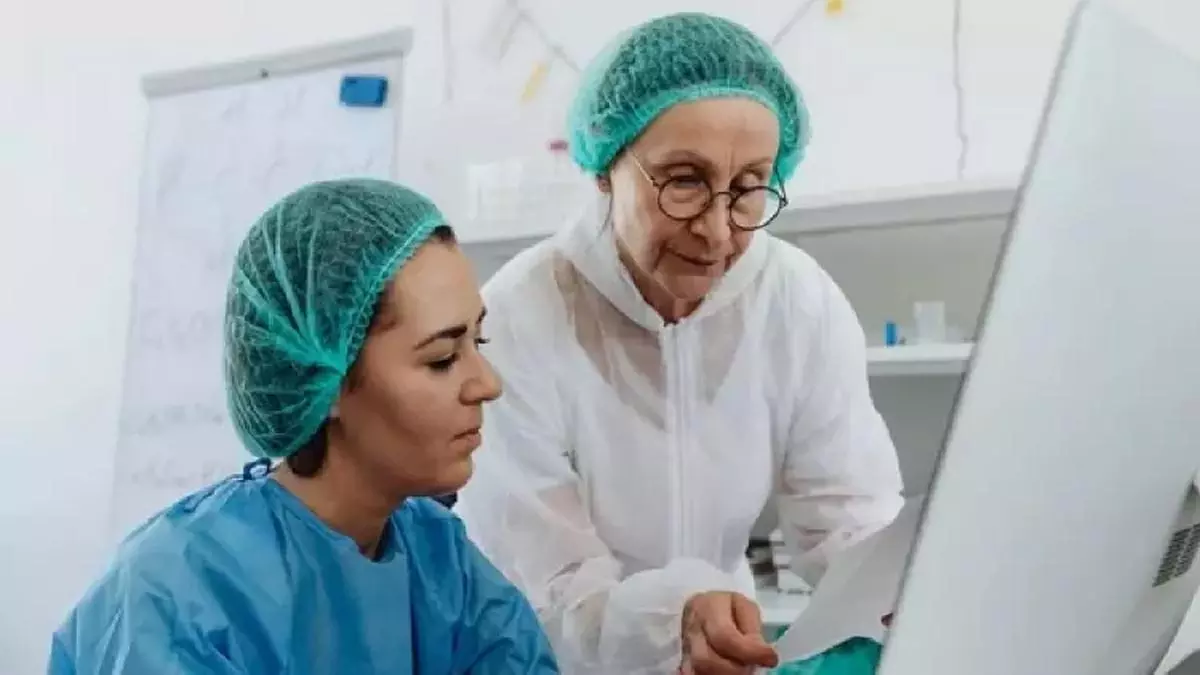 MRI स्कैन में विषाक्त धातु के नैनोकण मानव ऊतकों में घुसपैठ कर सकते हैं- अध्ययन MRI स्कैन में विषाक्त धातु के नैनोकण मानव ऊतकों में घुसपैठ कर सकते हैं- अध्ययन