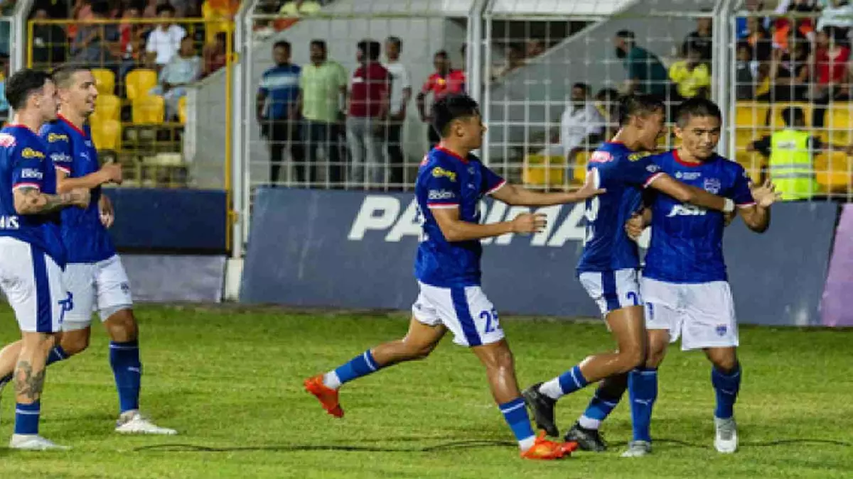 सुनील छेत्री के आखिरी मिनट के गोल से गोवा को घरेलू मैदान पर हराया, बेंगलुरु FC फाइनल में सुनील छेत्री के आखिरी मिनट के गोल से गोवा को घरेलू मैदान पर हराया, बेंगलुरु FC फाइनल में