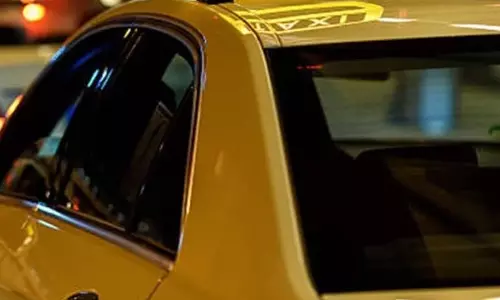 कपल्स के लिए आया Smooch कैब, पूरा प्राइवेट रहेगा कपल्स के लिए आया Smooch कैब, पूरा प्राइवेट रहेगा