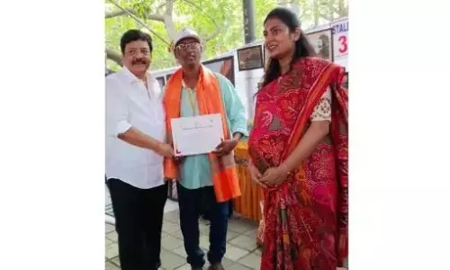 Amravati चित्र कला विधि कला प्रदर्शनी में विशाखा कलाकारों का जलवा