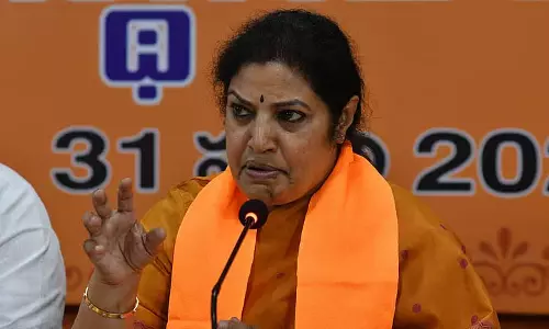 भाजपा प्रमुख पुरंदेश्वरी ने वक्फ बिल के दावों को लेकर YSRCP और कांग्रेस पर निशाना साधा