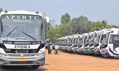 APSRTC 11 शहरों में 1,050 ई-बसें चलाएगा APSRTC 11 शहरों में 1,050 ई-बसें चलाएगा