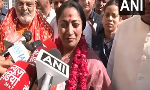 CM Rekha Gupta ने कालकाजी मंदिर में पूजा-अर्चना की
