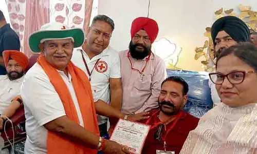 बेरोजगारी से नशीले पदार्थों की समस्या बढ़ रही: Governor