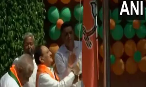 JP Nadda ने पार्टी के स्थापना दिवस पर भाजपा का झंडा फहराया JP Nadda ने पार्टी के स्थापना दिवस पर भाजपा का झंडा फहराया