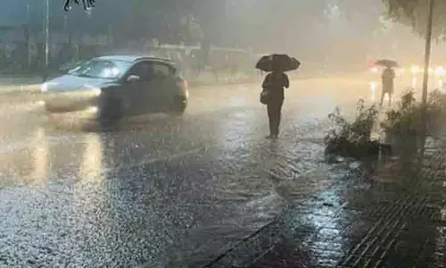 Tamil Nadu के इन जिलों में 6 अप्रैल को भारी बारिश की संभावना Tamil Nadu के इन जिलों में 6 अप्रैल को भारी बारिश की संभावना