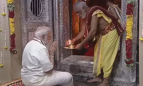 PM Modi ने रामनाथस्वामी मंदिर का दौरा किया