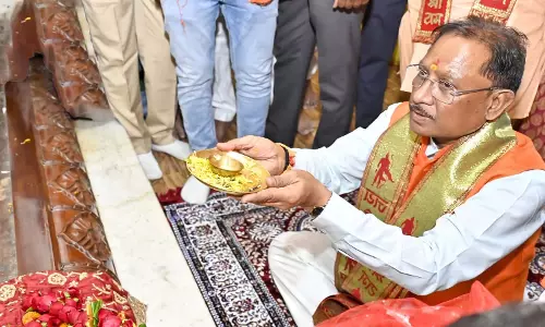 मुख्यमंत्री विष्णुदेव साय ने रामनवमी पर श्रीराम मंदिर में की पूजा-अर्चना