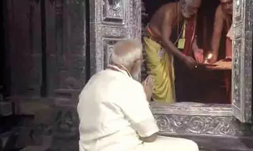 PM Modi ने तमिलनाडु के रामनाथस्वामी मंदिर में पूजा-अर्चना की