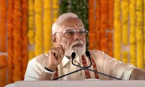 केंद्र सरकार डीएमके गठबंधन सरकार से बेहतर काम कर रही है : PM Modi केंद्र सरकार डीएमके गठबंधन सरकार से बेहतर काम कर रही है : PM Modi