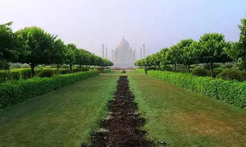 UP : मंत्री ने आगरा के शाहजहां पार्क का नाम बदलने की मांग की
