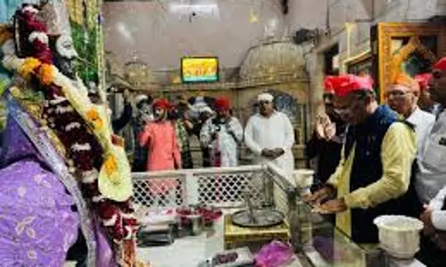 Ajmer: रामनवमी पर विधानसभा अध्यक्ष वासुदेव देवनानी ने की पूजा अर्चना