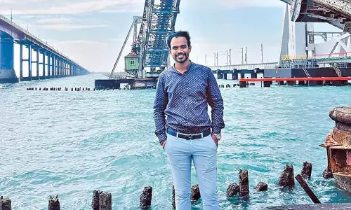 Pamban Bridge: पुल के निर्माण 28 वर्षीय युवा इंजीनियर नादुपुर वेंकट चक्रधर
