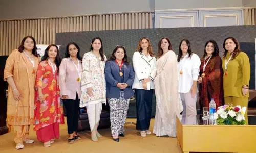फिक्की FLO JKL ने चेंज ऑफ गार्ड समारोह का आयोजन किया फिक्की FLO JKL ने चेंज ऑफ गार्ड समारोह का आयोजन किया