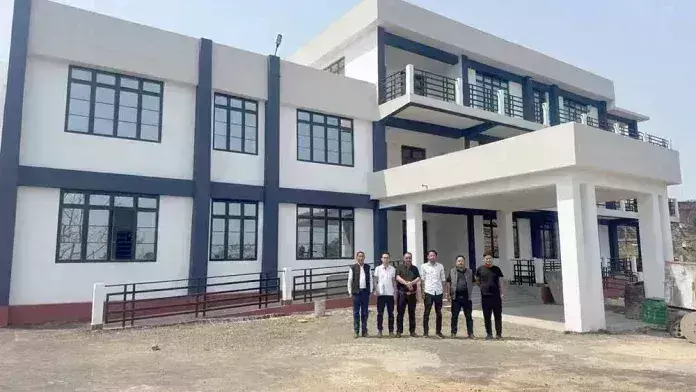 एसीई (CAWD ) ने जिलों में बुनियादी ढांचा परियोजनाओं का निरीक्षण किया एसीई (CAWD ) ने जिलों में बुनियादी ढांचा परियोजनाओं का निरीक्षण किया
