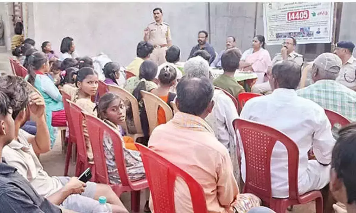 Andhra: देशी शराब से दूर रहें Andhra: देशी शराब से दूर रहें