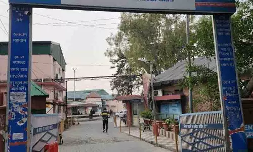 नाहन कॉलेज में विशेष OPD नशे के आदी लोगों के लिए उम्मीद की किरण नाहन कॉलेज में विशेष OPD नशे के आदी लोगों के लिए उम्मीद की किरण
