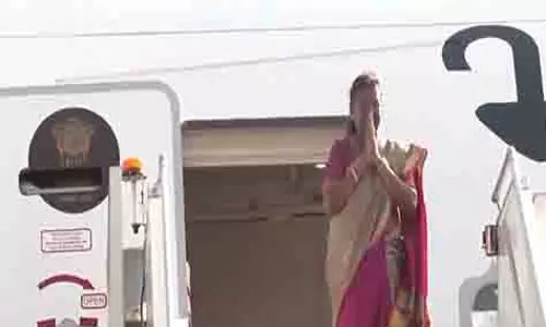 राष्ट्रपति द्रौपदी मुर्मू पुर्तगाल और स्लोवाकिया की 4 दिवसीय राजकीय यात्रा पर रवाना हुईं