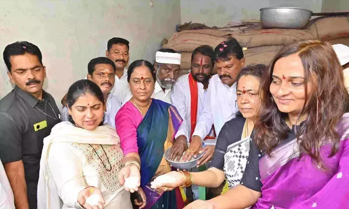 गरीबों के लिए बढ़िया चावल देश की सबसे अच्छी योजना: मंत्री सुरेखा