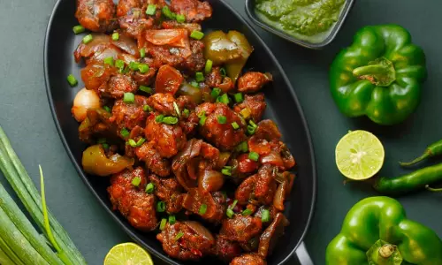 Chilli Garlic Paneer ट्राई करें शानदार डिश