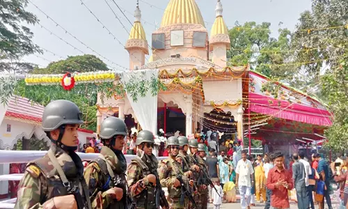 बांग्लादेशी सेना ने हिंदू त्योहारों के लिए सुरक्षा बढ़ा दी है: ISPR बांग्लादेशी सेना ने हिंदू त्योहारों के लिए सुरक्षा बढ़ा दी है: ISPR